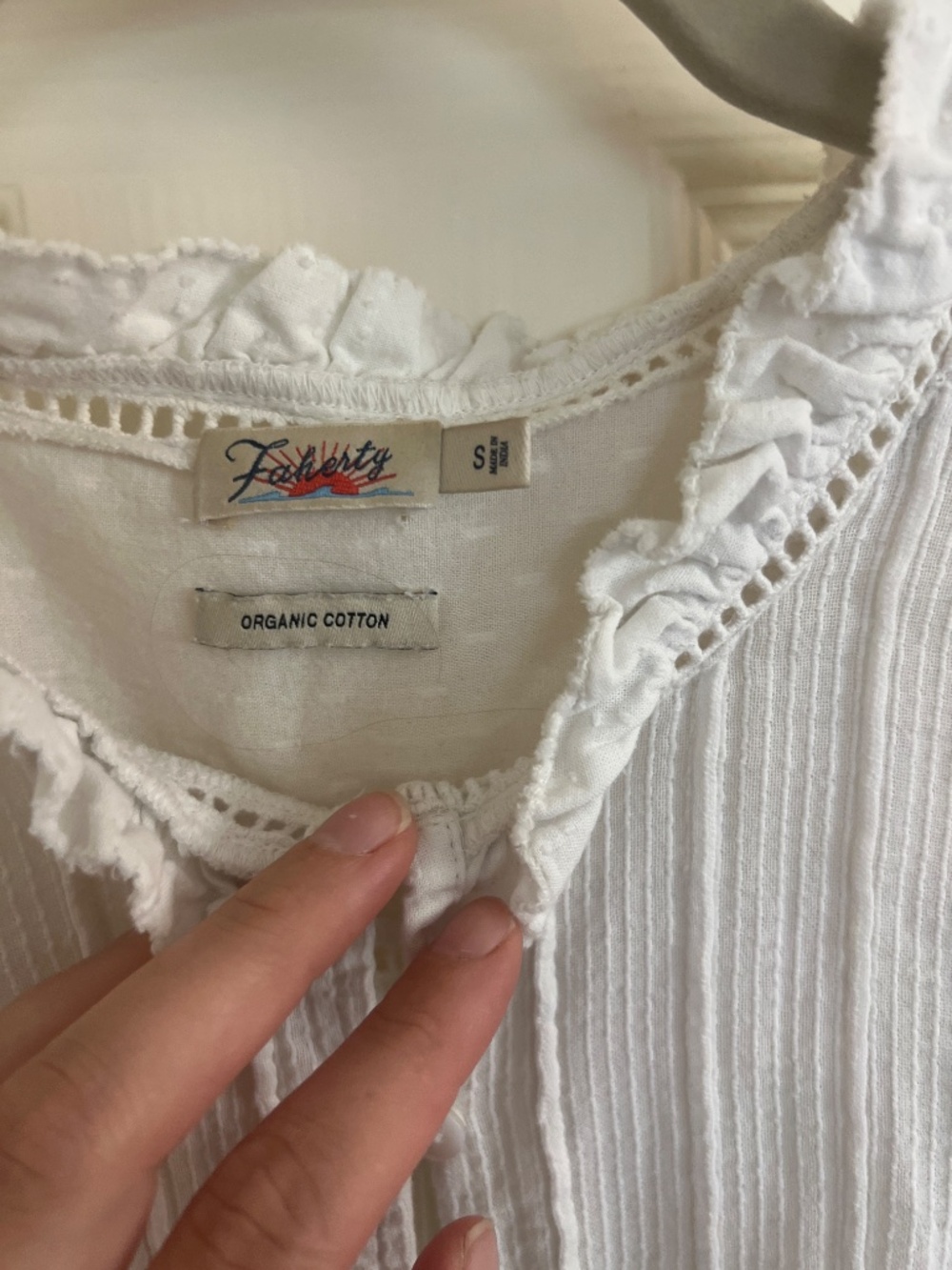 Faherty White Ruffled Button-Front Blouse - Picture 4 of 4